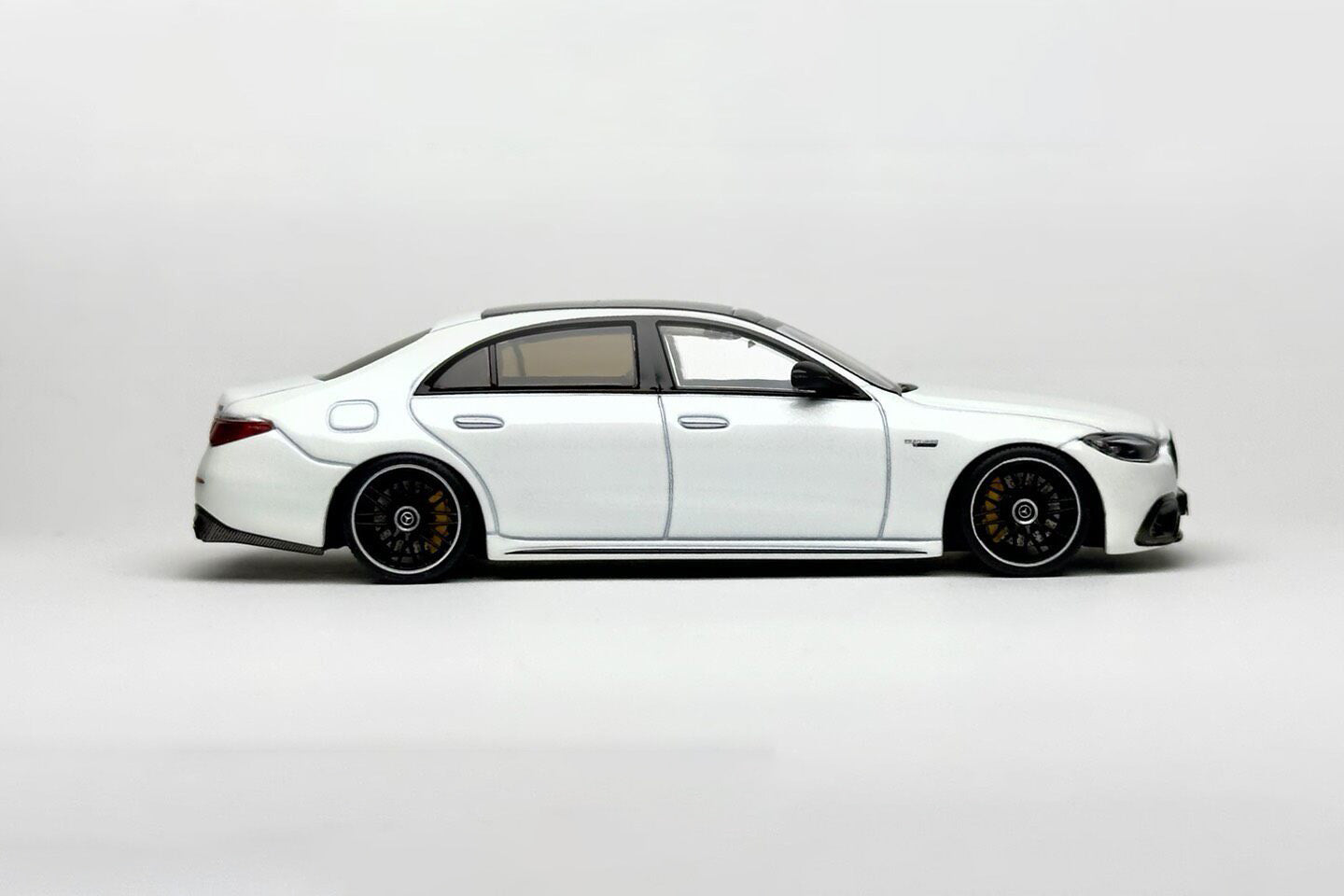 1:64 Mercedes-AMG S 63 E Performance 2023 custom diecast