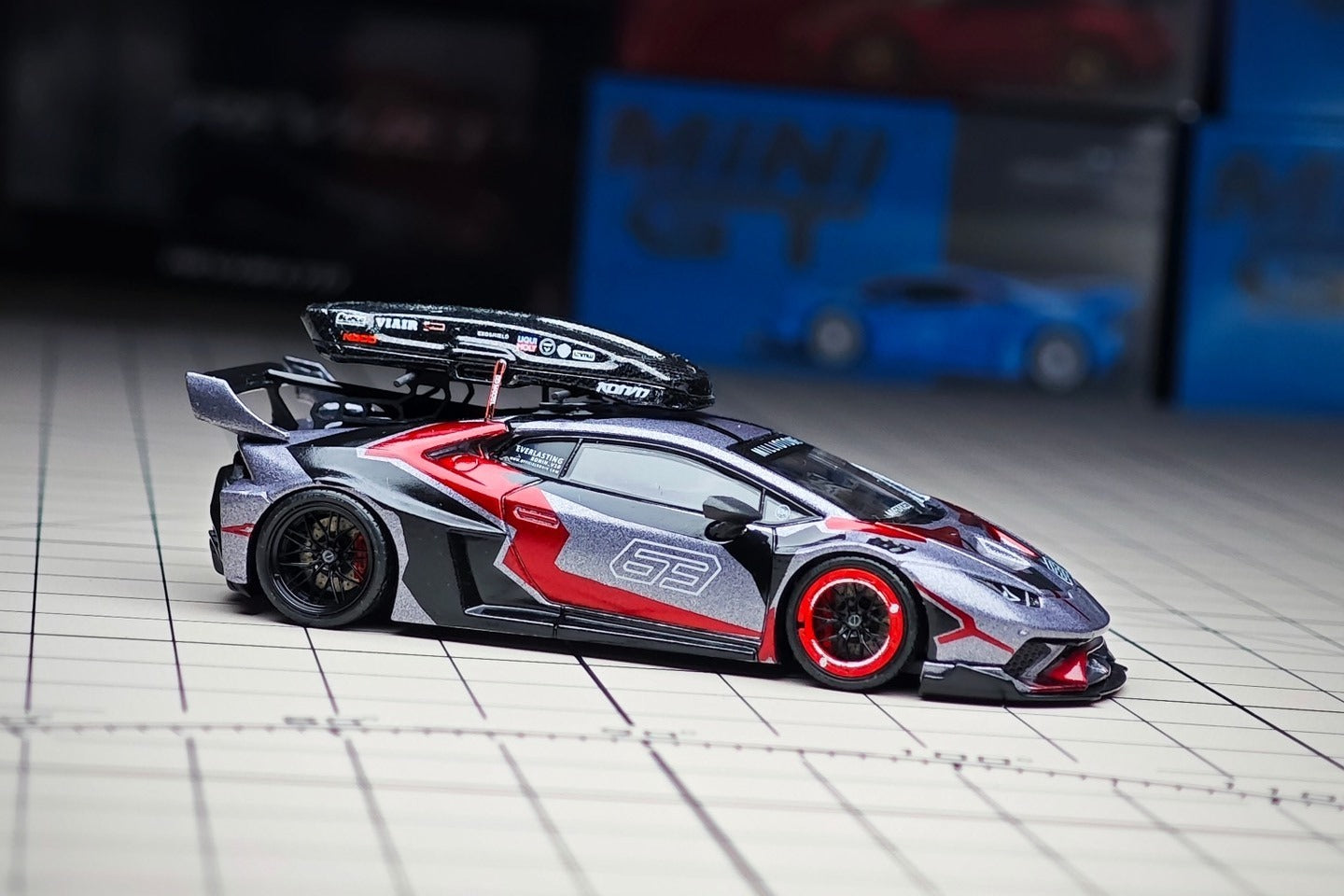 1:64 MINI GT Lamborghini Huracán LBWK RONIN custom diecast with roof cargo box