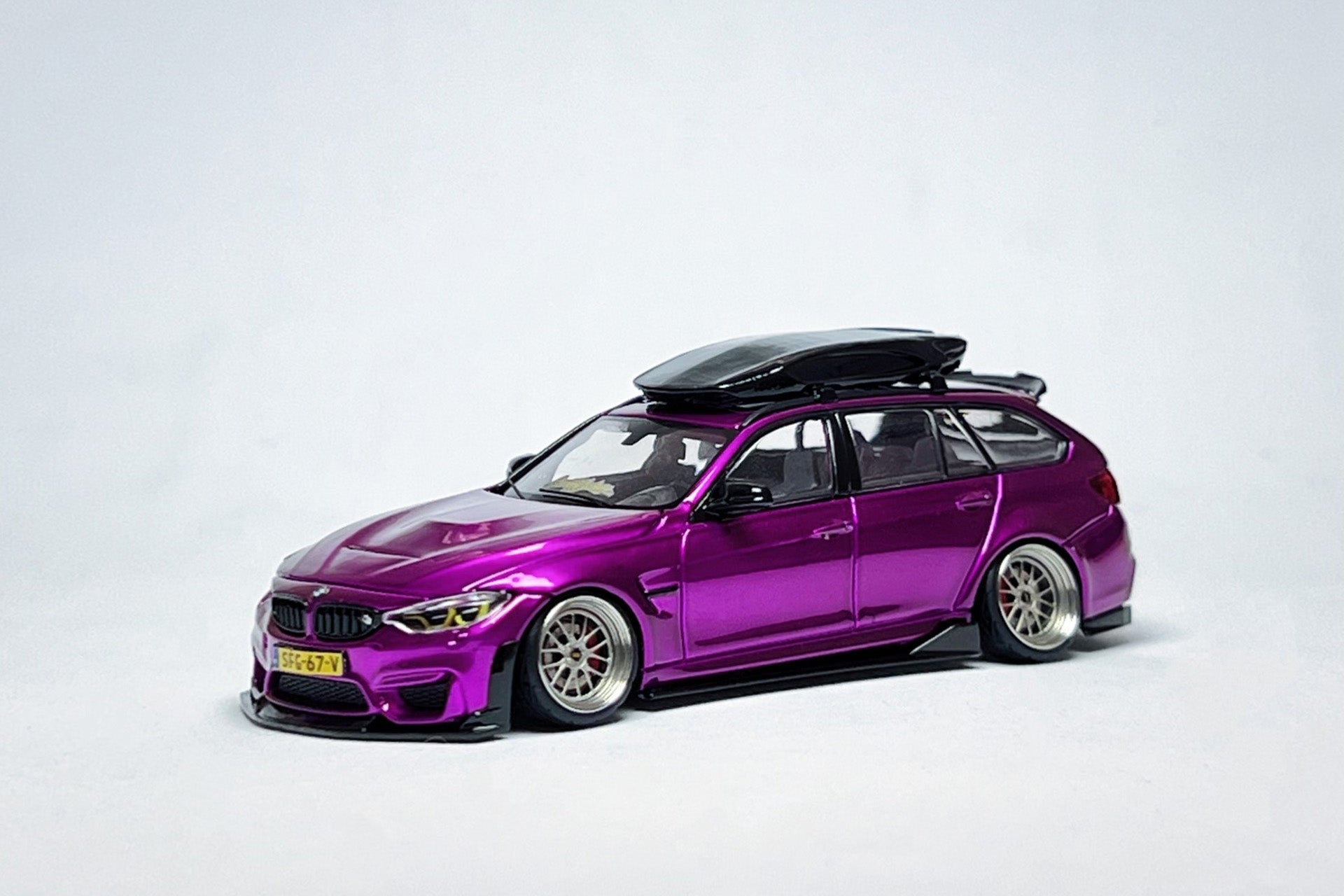 1:64 scale Mortal BMW F81 M3 CS Touring metallic purple custom modified diecast