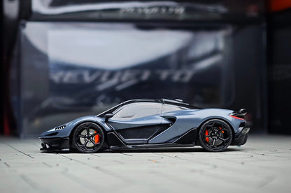 Custom 1:64 Hot Wheels McLaren W1 diecast model with dynamic wheels