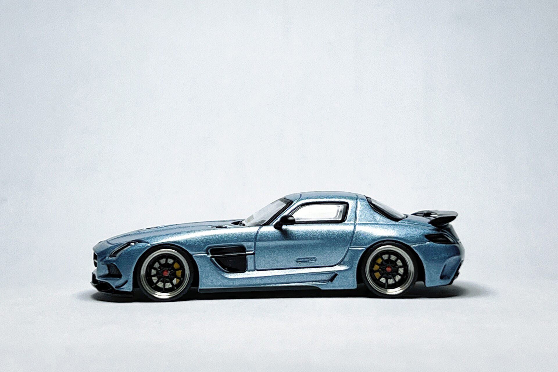 1:64 Mercedes-Benz SLS AMG Black Series matte ice blue custom diecast with deep-dish bearing wheels