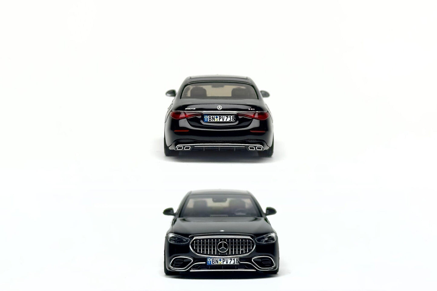 Custom 1:64 Mercedes-AMG S 63 E Performance 2023 diecast model with dynamic two-tone wheels