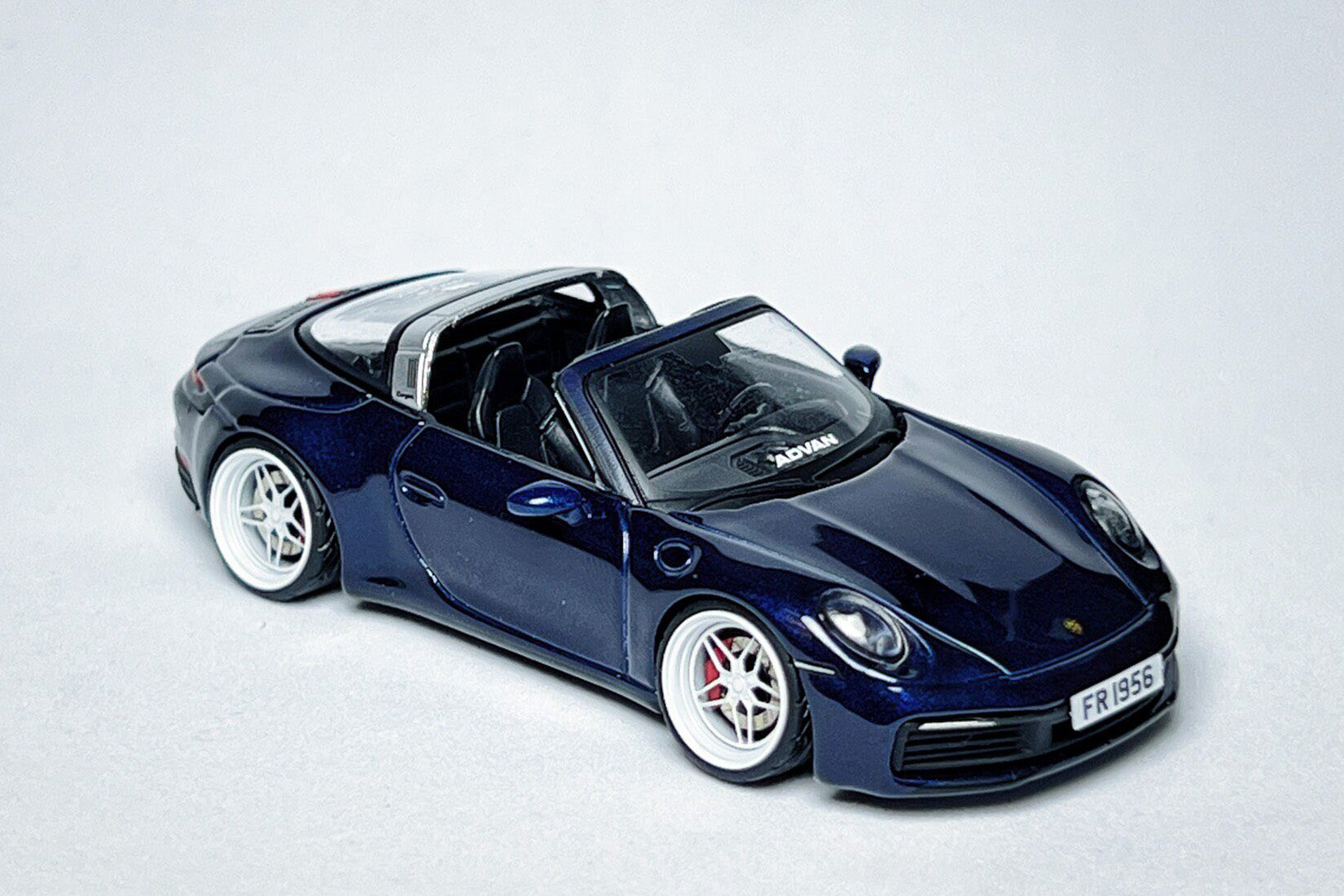 Custom 1:64 Porsche 911 Targa 4S 412 metallic blue diecast with license plate markings