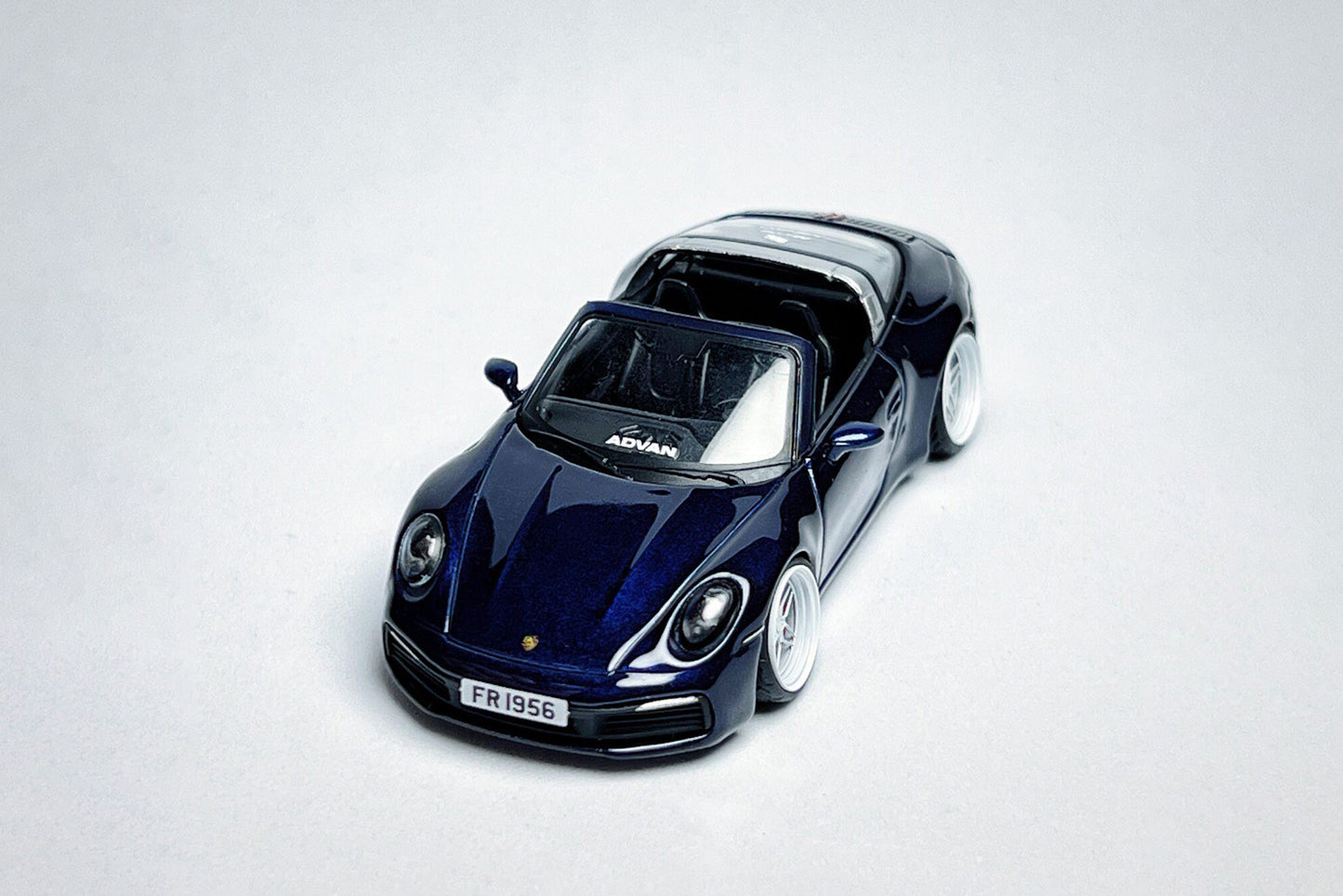 1:64 Porsche 911 Targa 4S 412 metallic blue custom diecast with visible ADVAN livery