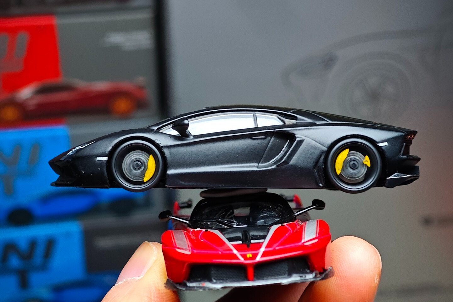 Wheel and rim detail on custom 1:64 Lamborghini Aventador LP700-4 diecast model